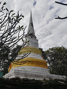 泰国寺庙佛教殿堂雕像和圣徒的宗教佛教徒场景天空国家遗产地标金子旅游文化建筑学图片