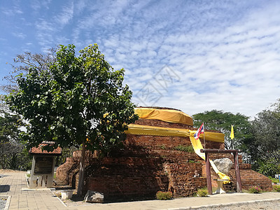 泰国寺庙佛教殿堂雕像和圣徒的宗教国家游客文化宝塔天空佛教徒遗产地标艺术历史性图片