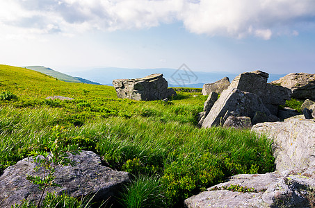 山中美丽的清晨风景石头岩石天空气氛巨石天堂蓝色地面金库顶峰图片