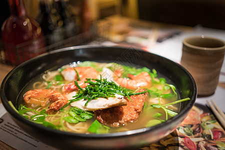 一碗日本拉明蔬菜食物餐厅面条烹饪汤面午餐盘子拉面美食图片