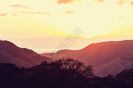 哥斯达黎加风景天空牧场爬坡场景地平线美丽日落土地旅游山脉图片