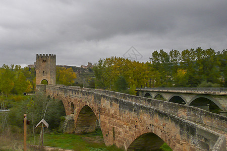 西班牙弗里亚斯的石桥建筑学历史石头旅行古董地标旅游建筑历史性图片