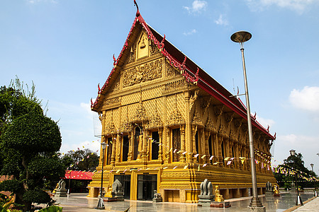 泰国拉查布里(Ratchaburi)的金色乌博索特人图片