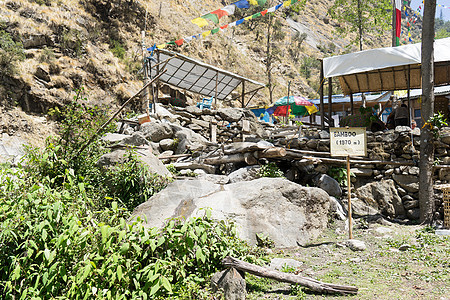 山区尼泊尔村尼泊尔村假期旅游浪塘山脉绿色远足天空村庄树木旅行图片