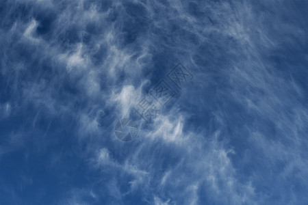 清蓝天空 有纯白的白云 有文字背景空间天堂风景季节白色空气蓝色气氛晴天季节性多云图片