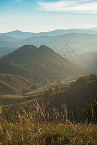 山上的美丽黎明山脉季节农村植物群植物野生动物旅游阳光日落太阳图片