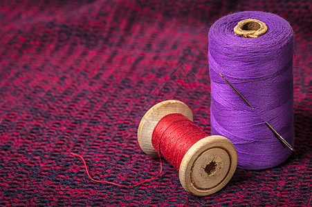 彩色线轴工具木头爱好针线活裁缝线程衣服卷轴红色剪裁图片