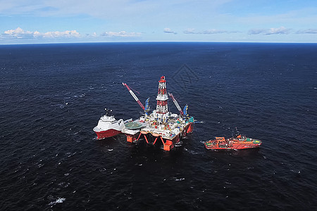 海上石油岸外平台 开采大陆架上的油料钻头汽油起重机技术钻孔建筑工程活力燃料炼油厂图片