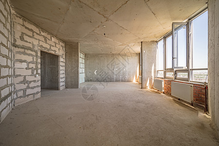 倒空肮脏的房间粉饰装修工业墙壁石头建筑空白风化房子灰色背景图片