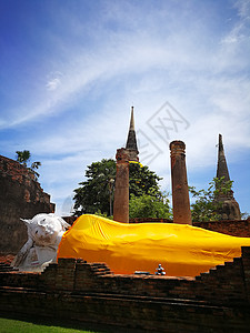 美丽的泰国庙宇 塔寺和佛典金子历史宝塔文化旅行雕塑佛教徒地标精神旅游图片