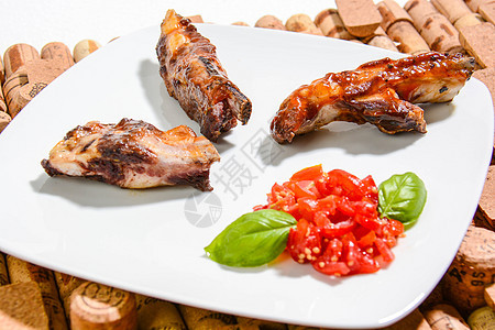 意大利的肋骨猪肉啤酒白色美食食物牛肉午餐烧烤水平烹饪图片