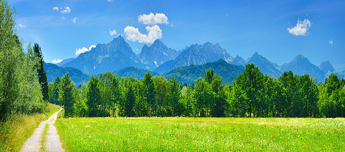 德国夏季山山全景 德国草地旅行顶峰地方游览山脉风光阳光照射阳光高地图片