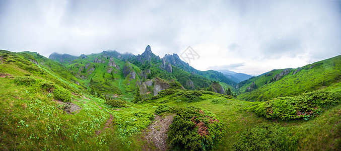 夏日的雪库卡斯山码头图片