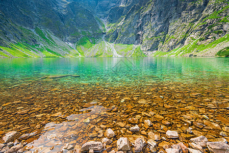 塔特拉山脉的地标湖图片