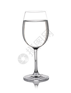 白色背景上隔绝的玻璃水空白水晶杯子液体玻璃背景图片