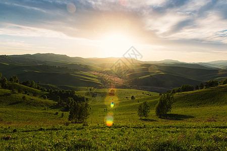 山上的美丽黎明旅游国家假期场景季节自由踪迹植物群草地旅行图片