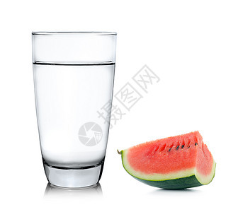 白色背景上孤立的玻璃杯水和西瓜小吃薄荷红色水果茶点饮食玻璃绿色饮料食物图片