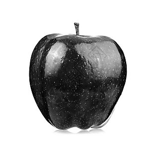 白色背景上的黑苹果和白苹果图片