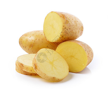 白色背景的新鲜土豆收成糖类棕色食物黄色淀粉烹饪蔬菜饮食农业图片