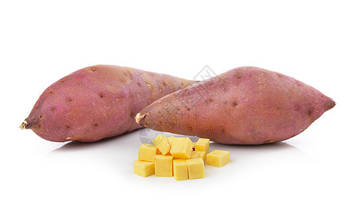 白色背景上的甜红薯土豆图片