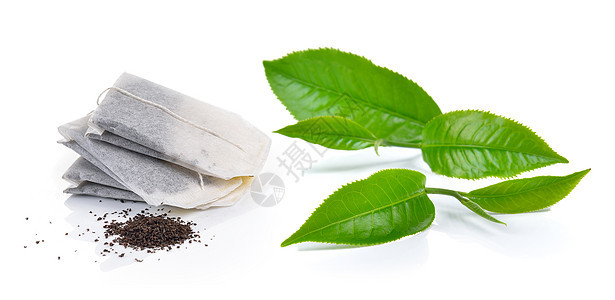 茶袋和茶叶白背景孤立食物黑色饮料绿色标签空白草本植物红色草本早餐图片