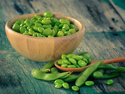 桌上的木碗中的绿豆豆美食白色纤维黄豆饮食蔬菜豆子营养食物大豆图片