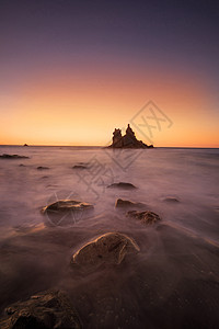 西班牙加那利群岛特内里费日落时 贝尼霍海滩美术景观图片