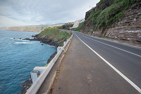 西班牙塔纳里费 加那利群岛的海岸线公路图片