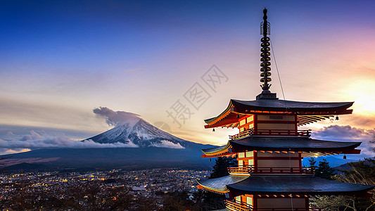 富士山和日本日落时的丘瑞托帕果达等美丽的地标浅间寺庙樱花神社旅行天空季节神道蓝色叶子图片