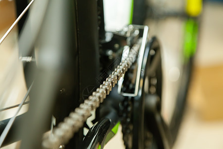 紧张中的自行车链曲柄金属运输牙齿机器车辆踏板物体合金框架图片