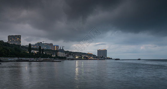 在乌克兰敖德萨的海洋居民酒店娱乐码头天气全景天空海岸建筑学爬坡支撑图片