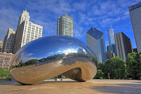 伊利诺伊州芝加哥云门城市景观镜子地标游客摩天大楼市中心公园反射建筑图片