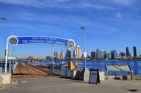 科罗纳多渡渡登陆码头血管建筑物建筑学市中心海岸景观栏杆假期渡船指示牌图片