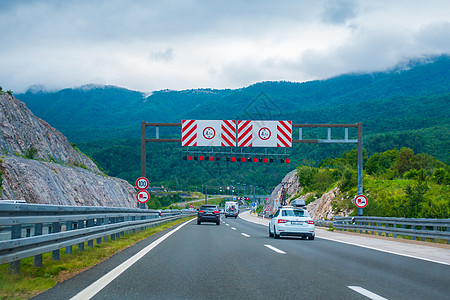 A1 克罗地亚从萨格勒布至斯普利特和亚得里亚海公路交通蓝色建筑学车辆小时道路驾驶金属地平线运输图片