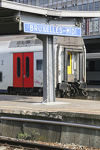 布鲁塞尔南部铁路站布鲁塞尔过境建筑机车商业旅游乘客车站交通网络平台图片
