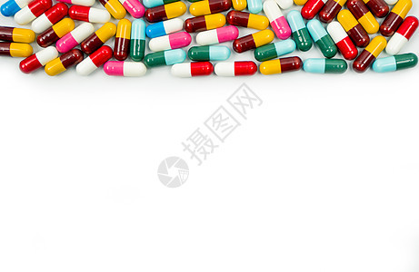 五颜六色的抗生素胶囊药片在白色背景下与复制空间分离 耐药性概念 抗生素用药具有合理的全球保健理念 医药行业 药房背景反抗处方教育图片