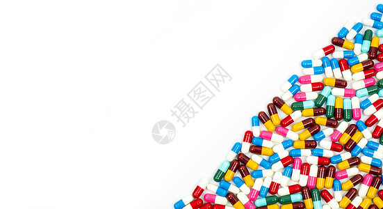 五颜六色的抗生素胶囊药片在白色背景下与复制空间分离 耐药性概念 抗生素用药具有合理的全球保健理念 医药行业 药房背景反抗教育胶囊图片