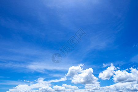 美丽的蓝色天空 阳光明日有云天堂环境气象自由风景白色场景天气气候臭氧图片