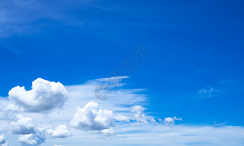 美丽的蓝色天空 阳光明日有云臭氧风景环境自由气候天气天堂气象白色场景图片