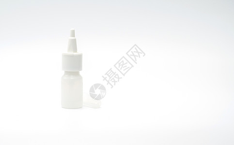 白底隔离空白标签的喷鼻药塑料瓶装鼻腔喷洒药品图片