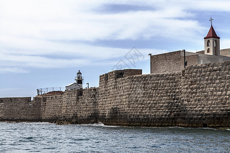 海洋和天空金属城堡地标吸引力历史蓝色建筑游客海景堡垒图片