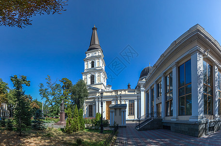 乌克兰敖德萨的跨面大教堂历史性建筑学柱子圆顶精神建筑宗教正方形城市旅行图片