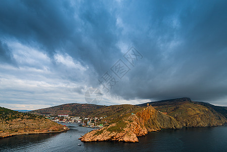 海滨风云大雨 海平面图片