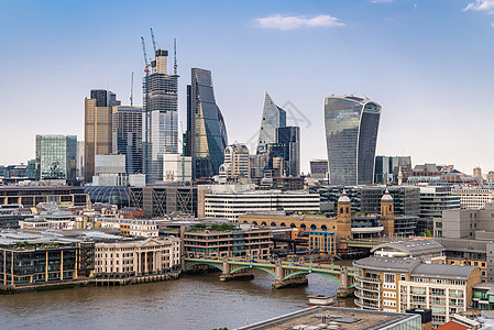 伦敦市中心与泰晤士河旅行建筑办公室巡航摩天大楼城市建筑物天际天线场景图片