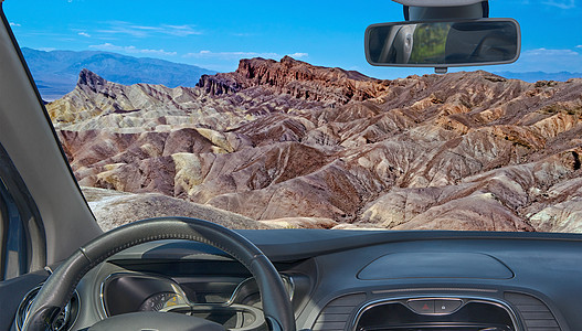加利福尼亚死亡谷的汽车挡风玻璃图片