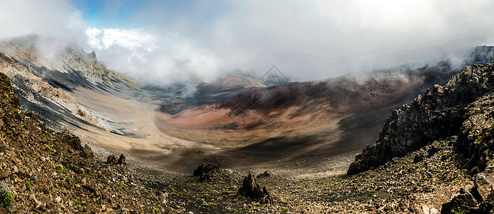 Haleakala公园山谷的全景股票公园岩石远足天空荒野火山爬坡日落盖子图片