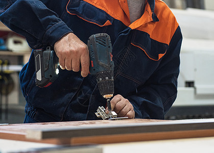 家具生产概念构想工艺工人服务男人生活机器木头木工现实专家图片