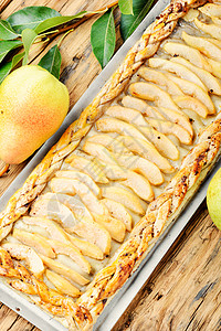 自制秋季梨饼甜点黄色乡村食谱梨糕蛋糕水果坚果食物焦糖图片