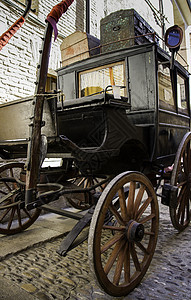 旧马车历史车辆长椅街道旅行车轮出租车大车历史性假期图片