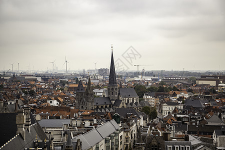 从高度对 Ghent 的视图城市教会场景大教堂天线景观经济日落天空地标图片